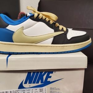 TRAVIS SCOTT X FRAGMENT DESIGN X AIR JORDAN 1 LOW 2021